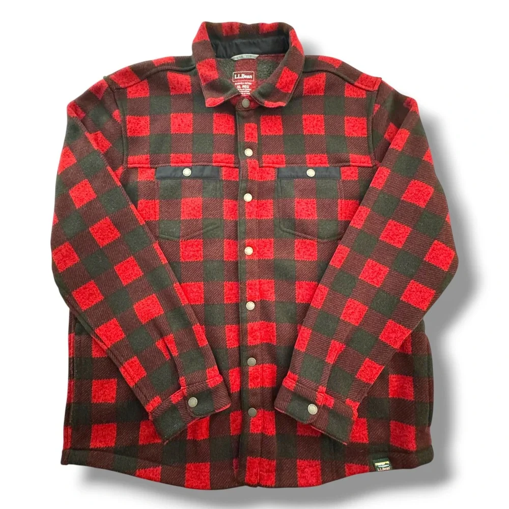 LL Bean Mens XL Plaid Flannel Shirt Jacket Red Black Slightly Fitted Snap Front‎